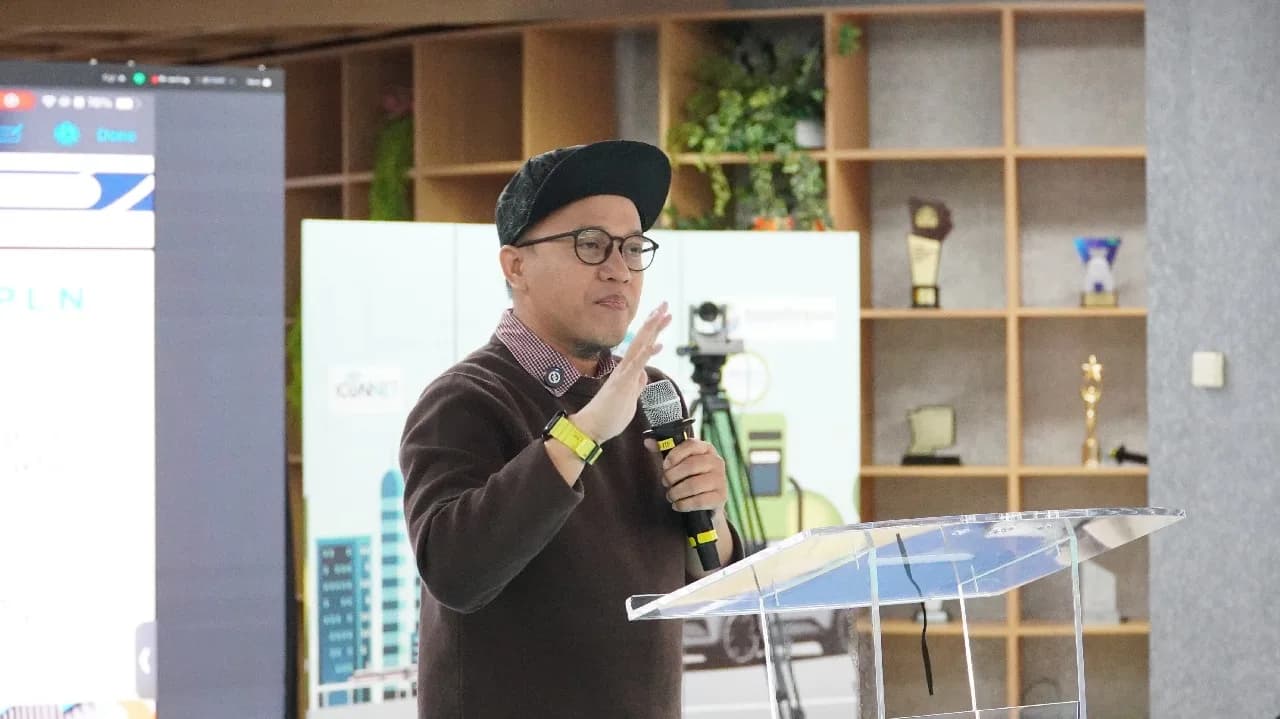 Jangan Cuma Nonton Bisnis Orang Lain. Tulis Kisah Bisnismu Sendiri